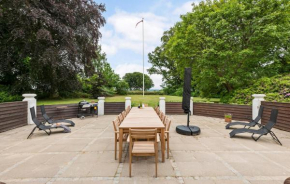 6 Bedroom Gorgeous Home In Skanderborg